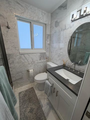699 Deer Creek Corona Way, Deerfield Beach, FL 33442