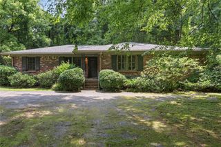 129 Parkside Circle, Decatur, GA 30030