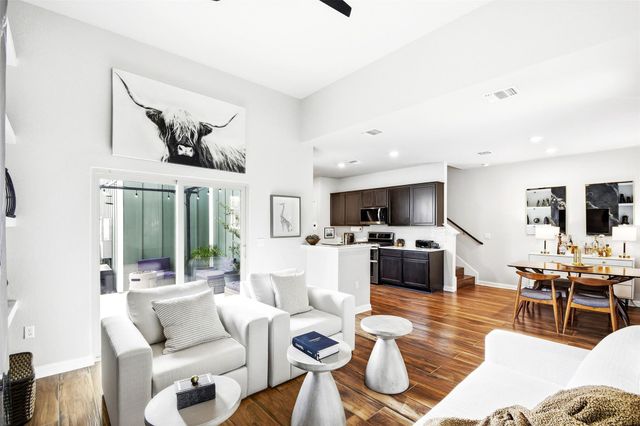 7706 Mandela BND, Austin, TX 78744