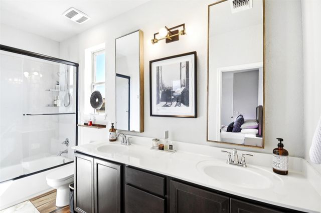 7706 Mandela BND, Austin, TX 78744