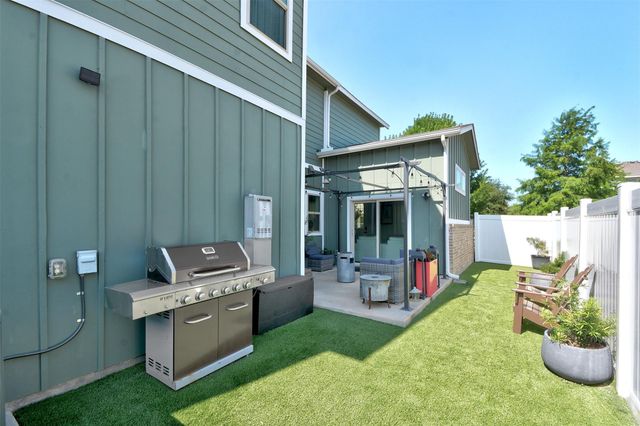 7706 Mandela BND, Austin, TX 78744