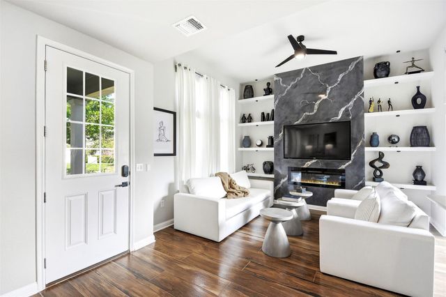 7706 Mandela BND, Austin, TX 78744