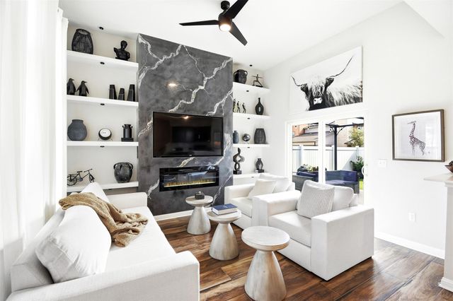 7706 Mandela BND, Austin, TX 78744