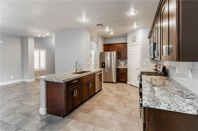 2331 Silver Crew Pass, Henderson, NV 89052