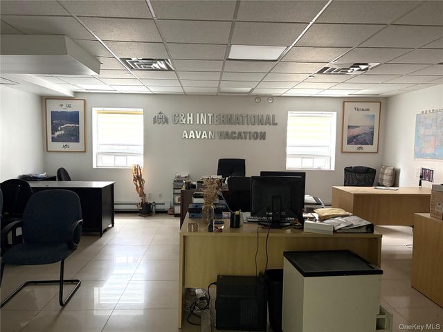 36-42 Main Street 4FL, Flushing, NY 11354