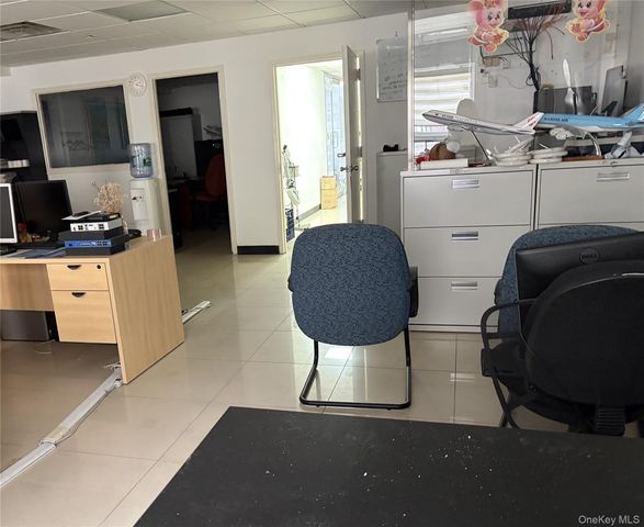 36-42 Main Street 4FL, Flushing, NY 11354