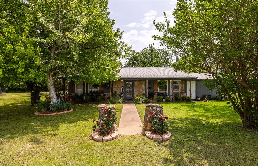 14678 Fm 56, Kopperl, TX 76652