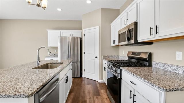 415 Bruce Larson Way, Somerset, WI 54025