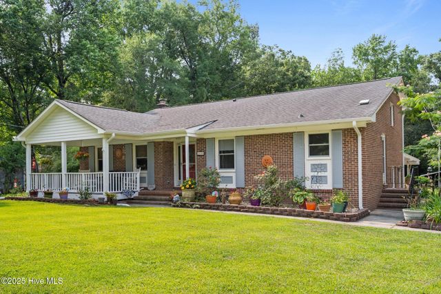 238 Diane Drive, Jacksonville, NC 28540
