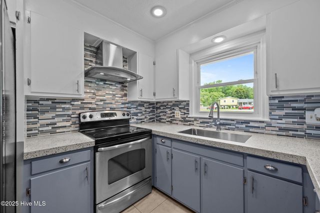 238 Diane Drive, Jacksonville, NC 28540