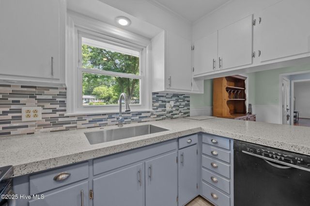 238 Diane Drive, Jacksonville, NC 28540