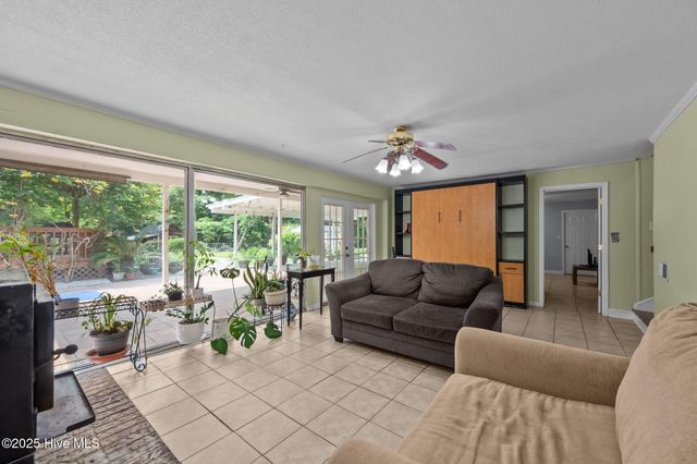 238 Diane Drive, Jacksonville, NC 28540