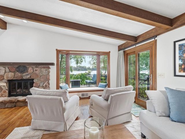 1519 14th Avenue NW, New Brighton, MN 55112