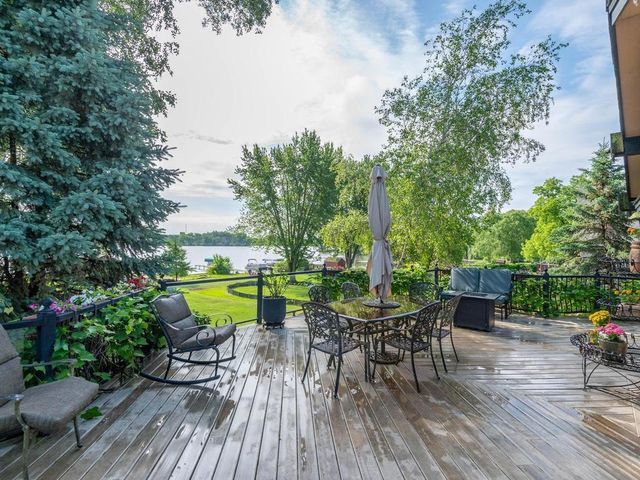 1519 14th Avenue NW, New Brighton, MN 55112