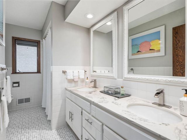 1519 14th Avenue NW, New Brighton, MN 55112
