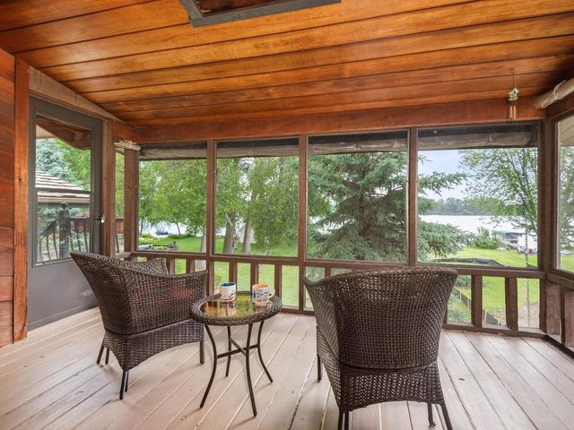 1519 14th Avenue NW, New Brighton, MN 55112