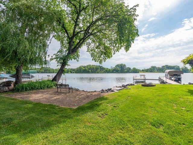 1519 14th Avenue NW, New Brighton, MN 55112