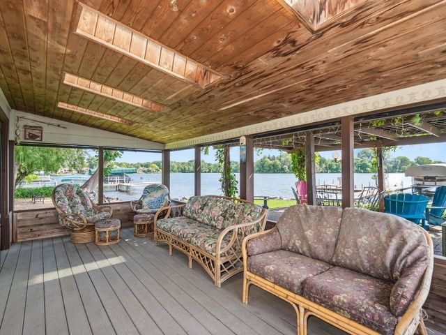 1519 14th Avenue NW, New Brighton, MN 55112