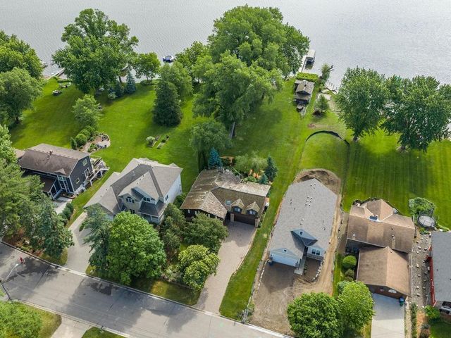 1519 14th Avenue NW, New Brighton, MN 55112