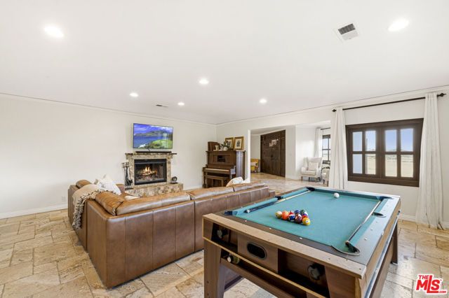 23911 Homezell Drive, West Hills (los Angeles), CA 91304