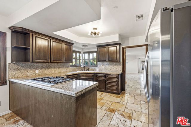 23911 Homezell Drive, West Hills (los Angeles), CA 91304