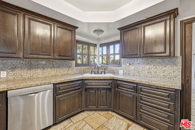 23911 Homezell Drive, West Hills (los Angeles), CA 91304