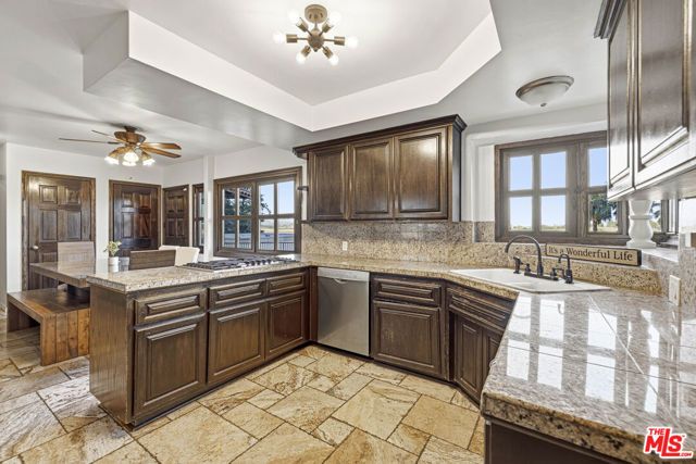 23911 Homezell Drive, West Hills (los Angeles), CA 91304