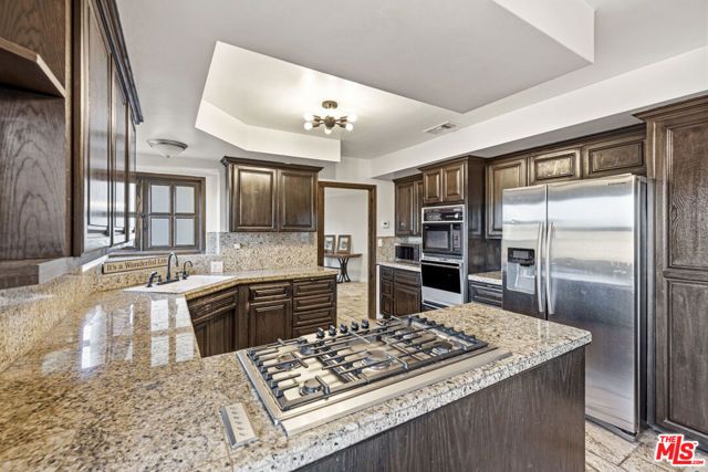 23911 Homezell Drive, West Hills (los Angeles), CA 91304