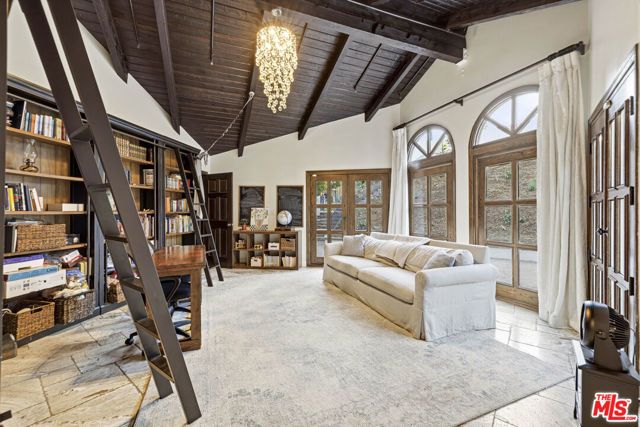 23911 Homezell Drive, West Hills (los Angeles), CA 91304