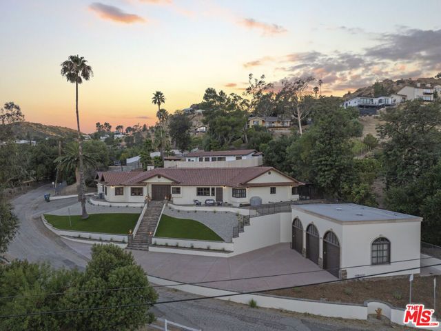 23911 Homezell Drive, West Hills (los Angeles), CA 91304