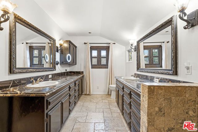 23911 Homezell Drive, West Hills (los Angeles), CA 91304