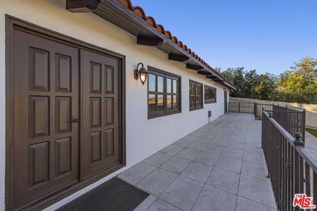 23911 Homezell Drive, West Hills (los Angeles), CA 91304
