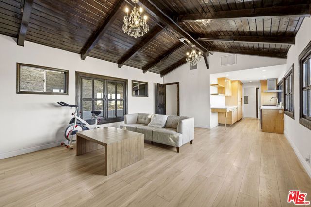 23911 Homezell Drive, West Hills (los Angeles), CA 91304