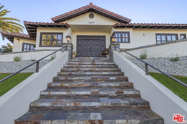 23911 Homezell Drive, West Hills (los Angeles), CA 91304