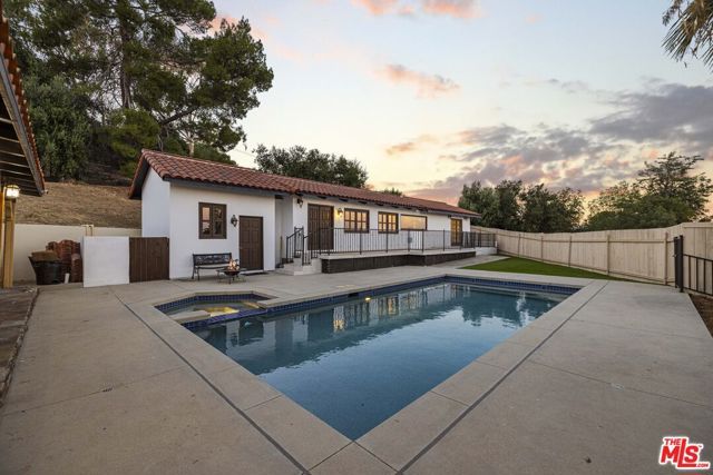 23911 Homezell Drive, West Hills (los Angeles), CA 91304