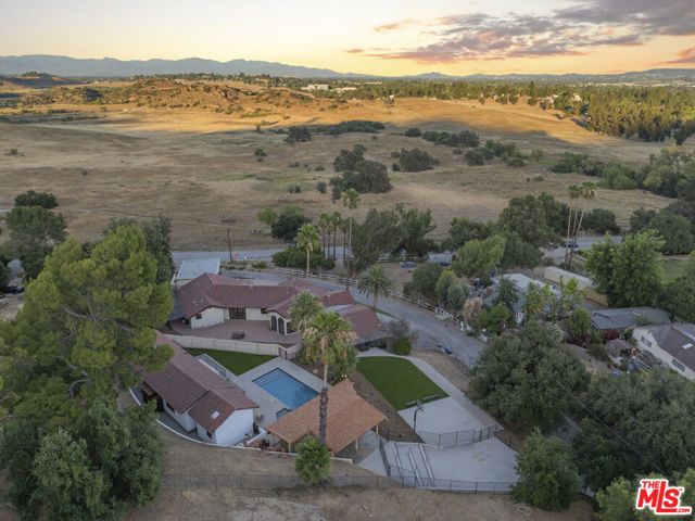 23911 Homezell Drive, West Hills (los Angeles), CA 91304