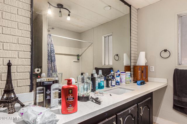 6828 W Pierce Street 126, Phoenix, AZ 85043