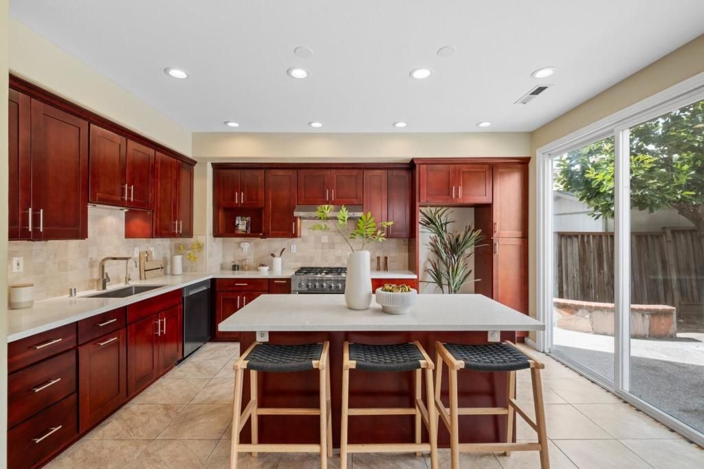 Image 4 of property listing at 1832 Montage Court, San Jose, CA 95131
