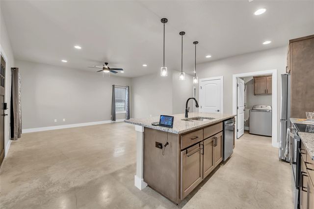 246 Western Ave, Bertram, TX 78605