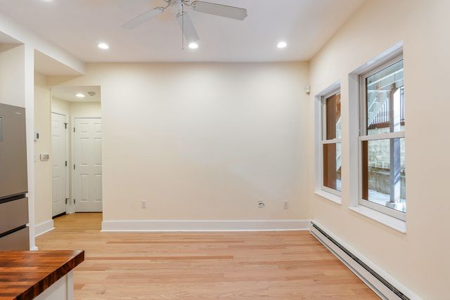 1 Centre Street Terrace 4, Boston, MA 02119