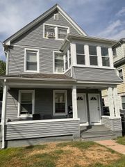 25 Lexington Street, Hamden, CT 06514