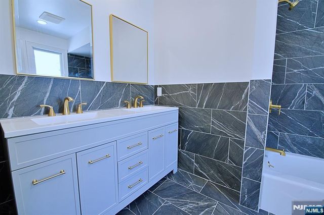 16 Clarke Street, Closter, NJ 07624