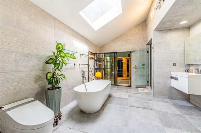 2 Summerwind Drive, Glen Head, NY 11545