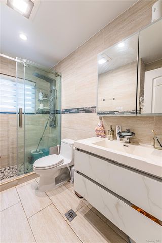 2 Summerwind Drive, Glen Head, NY 11545