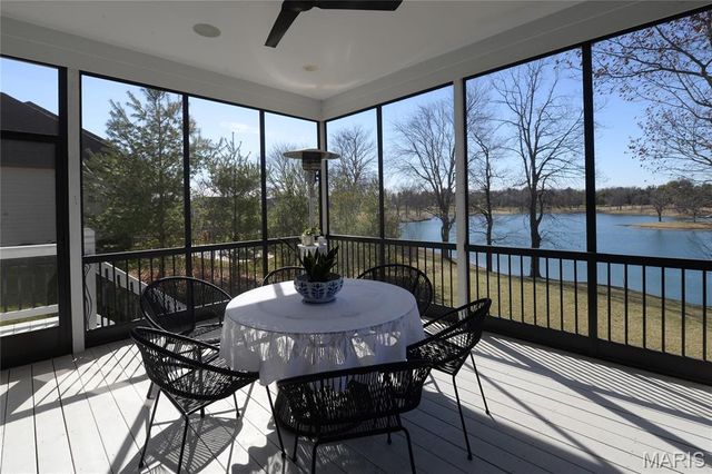 17016 Lakeside Ridge, Chesterfield, MO 63005