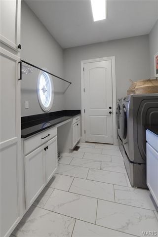 17016 Lakeside Ridge, Chesterfield, MO 63005