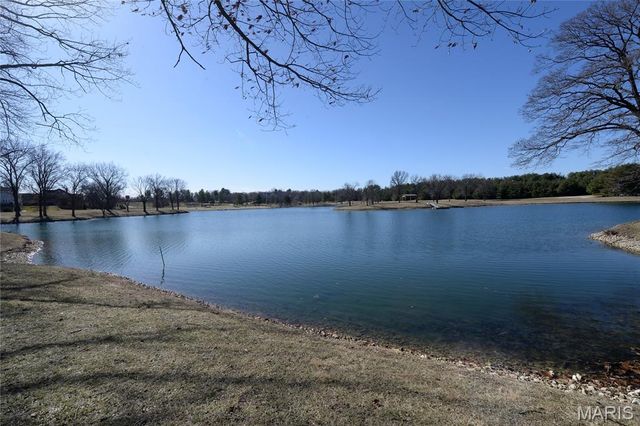 17016 Lakeside Ridge, Chesterfield, MO 63005