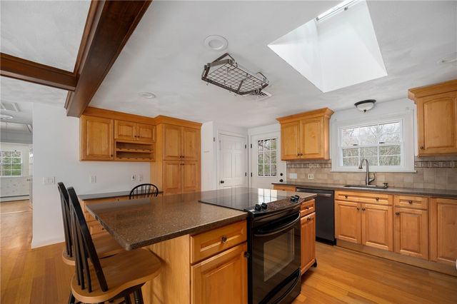 42 Ledge Road, Coventry, RI 02816