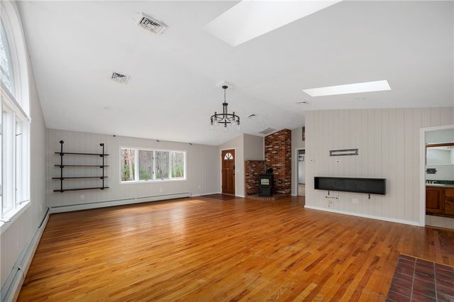 42 Ledge Road, Coventry, RI 02816