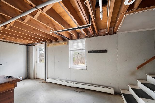 42 Ledge Road, Coventry, RI 02816